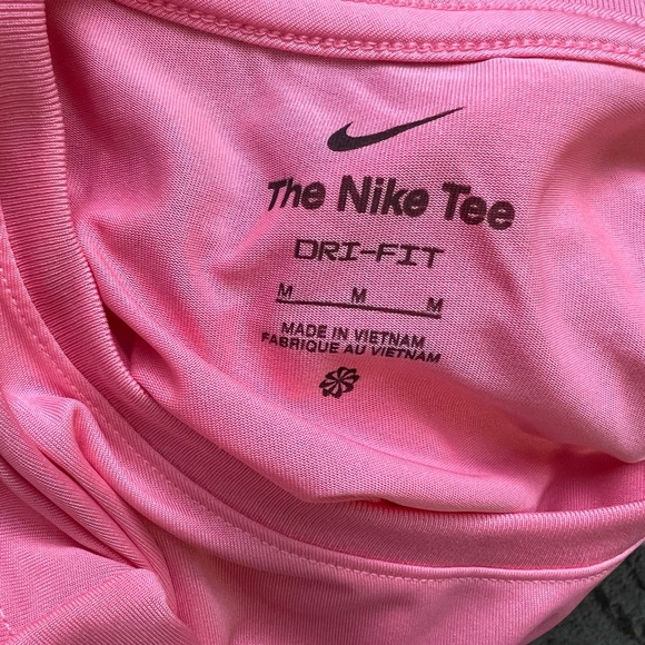 Nike dry fit shirt - Picture 3 of 8